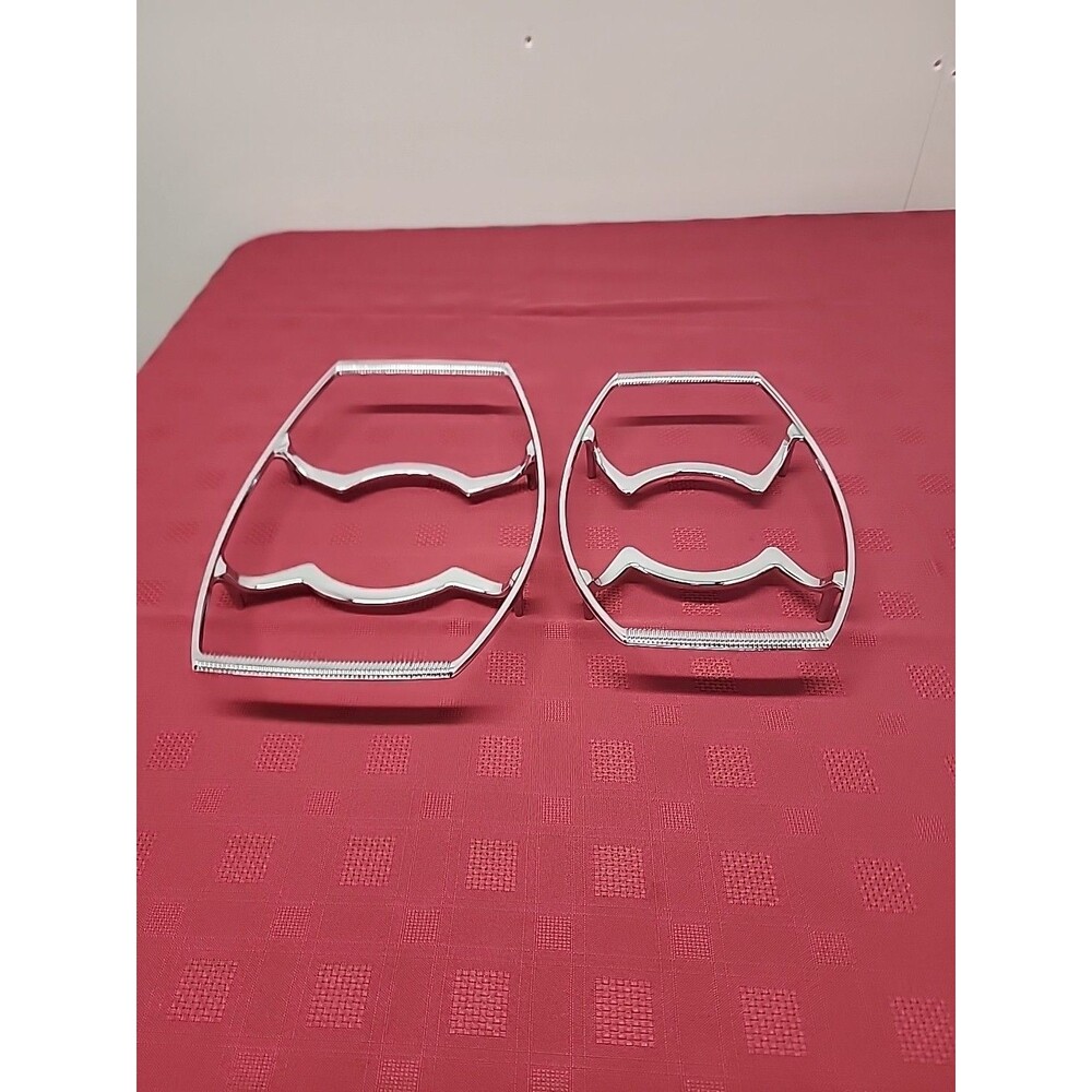 Vintage Metal Corning Trivet with Handles P-11-2 1/2-M-1 & P-11-M-1 Set of 2